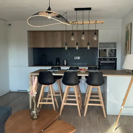 Apartment Beautiful With Terrace